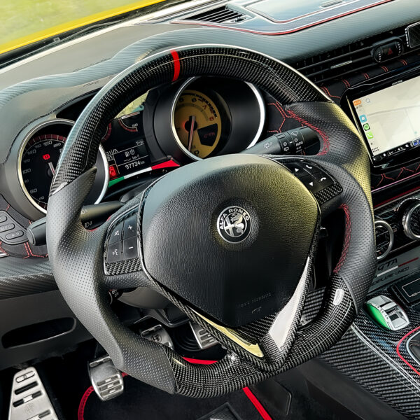 Alfa Romeo Giulietta Carbon Steering Wheel