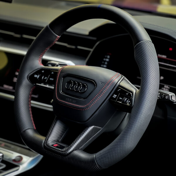 Audi RS6 C8 carbon steering wheel