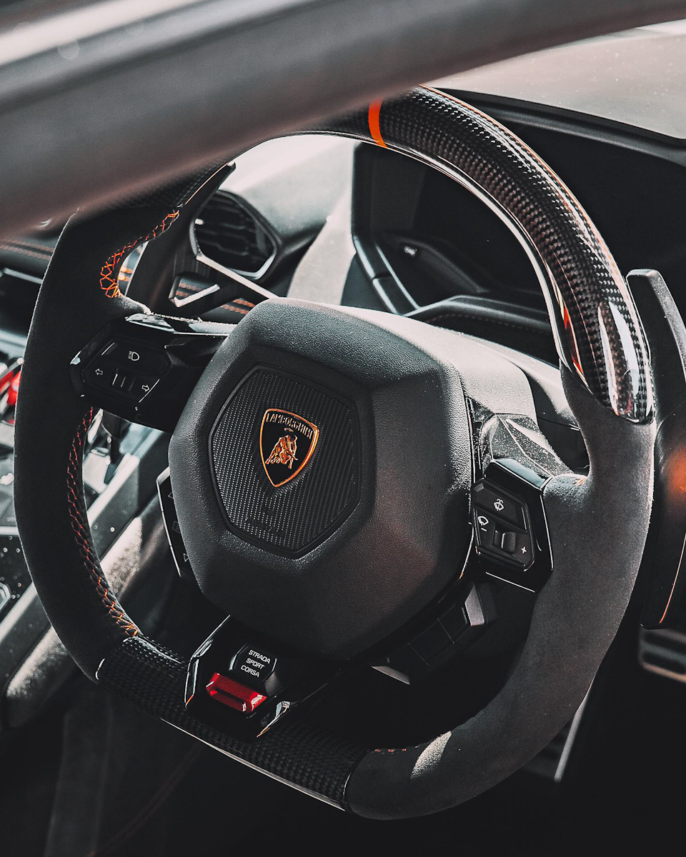 Lamborghini Huracan Carbon Steering Wheel